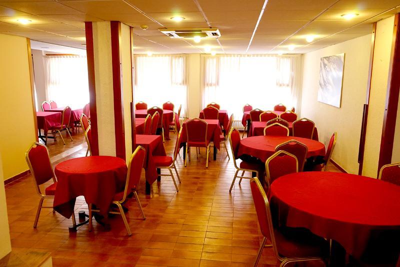Checkin Torredembarra Hotell Exteriör bild